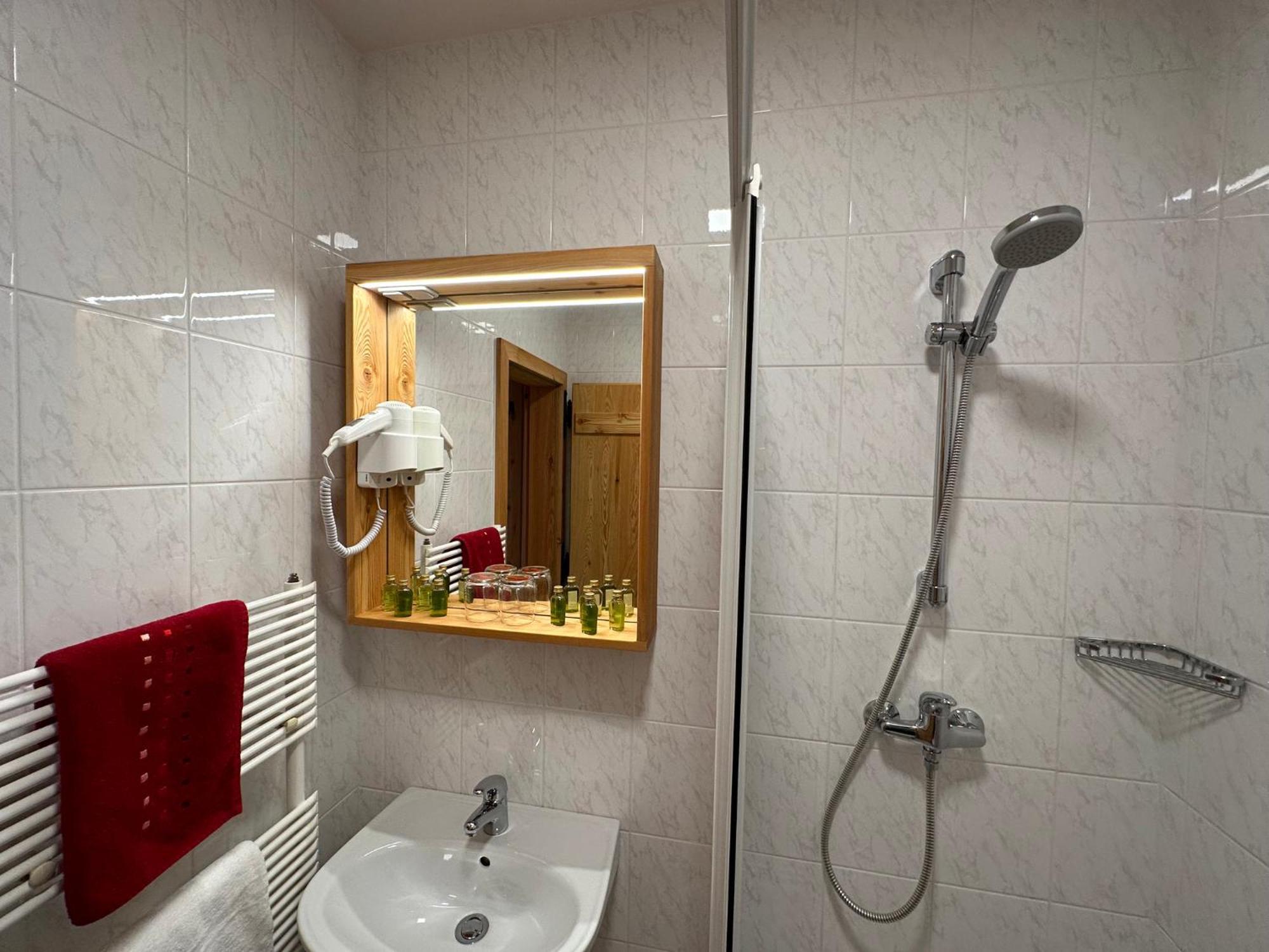 Hotel Surc Kranjska Gora Dış mekan fotoğraf